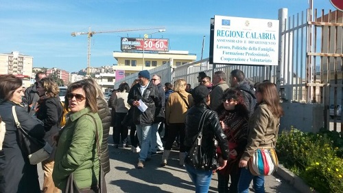 Sanità: sit in dipendenti cliniche private a Catanzaro - 