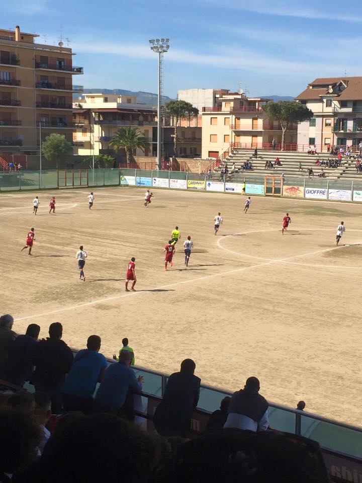 ANTONIMINA (RC): SMENTITE LE POLEMICHE TRA AMMINISTRAZIONE E LOCALE DI SQUADRA CALCIO - 