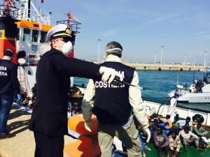 IMMIGRAZIONE: SBARCATI IN 124 - 