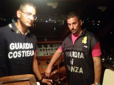 COMANDANTE NON TITOLATO, SEQUESTRATA NAVE - 