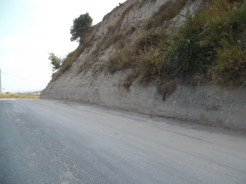 Siderno (RC): IL Sindaco Fuda finalmente libera dalla frana la strada provinciale San Francesco-Flavia - 