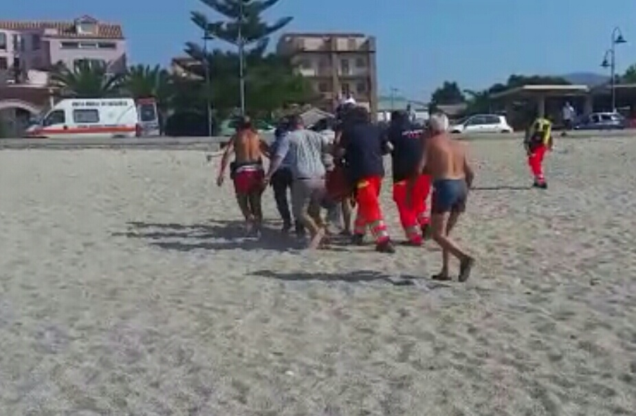 MARINA DI GIOIOSA: E' DECEDUTO L'ANZIANO COLTO DA MALORE SULLA SPIAGGIA - 