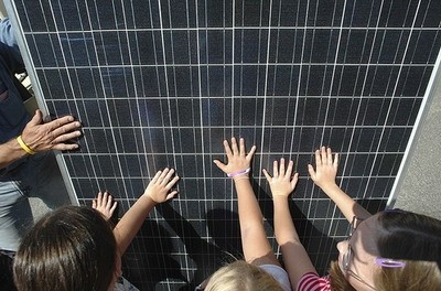 Il sole entra nelle scuole di Siderno: arrivano gli impianti fotovoltaici - 