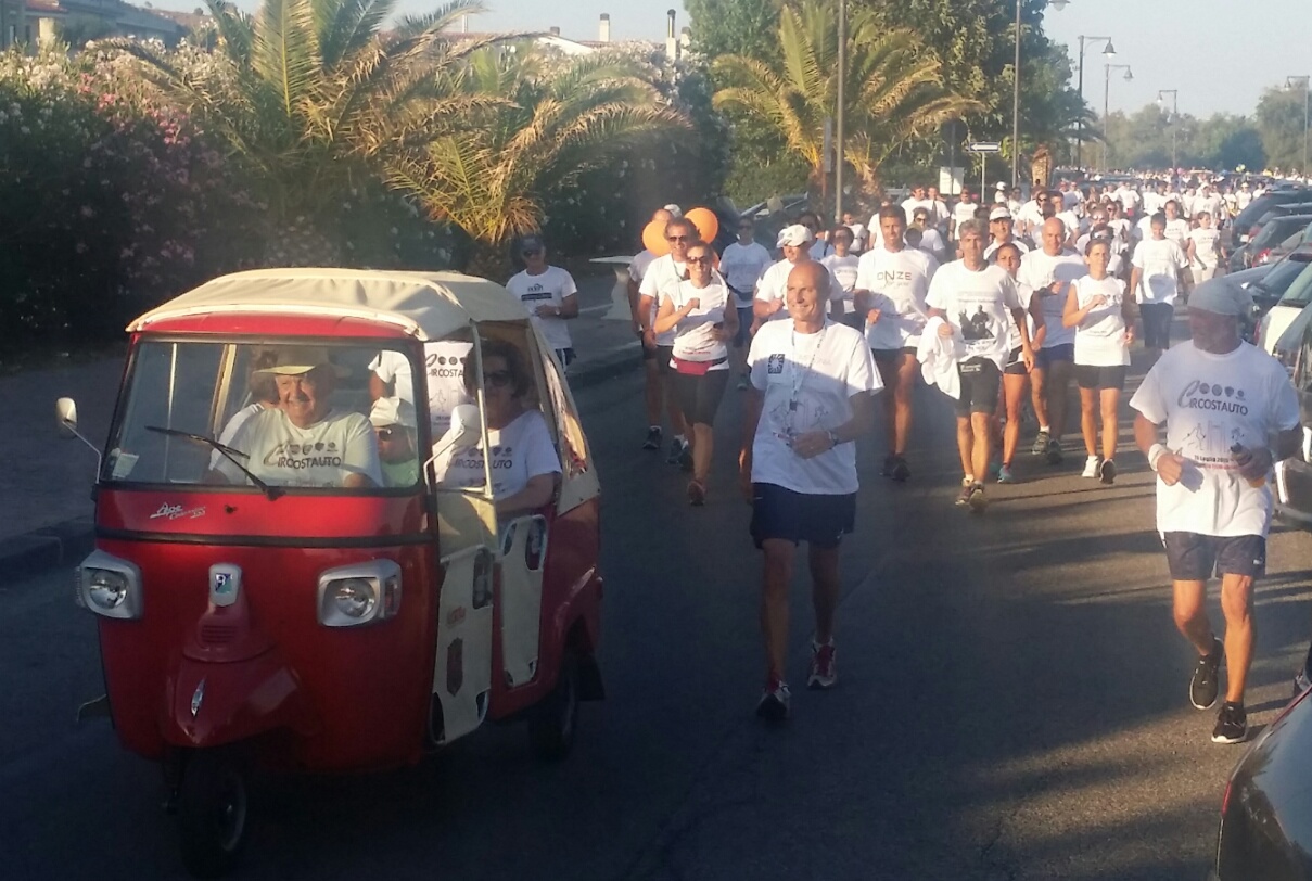 FITWALKING: 2500 PERSONE HANNO INVASO IL LUNGOMARE DI ROCCELLA JONICA - 