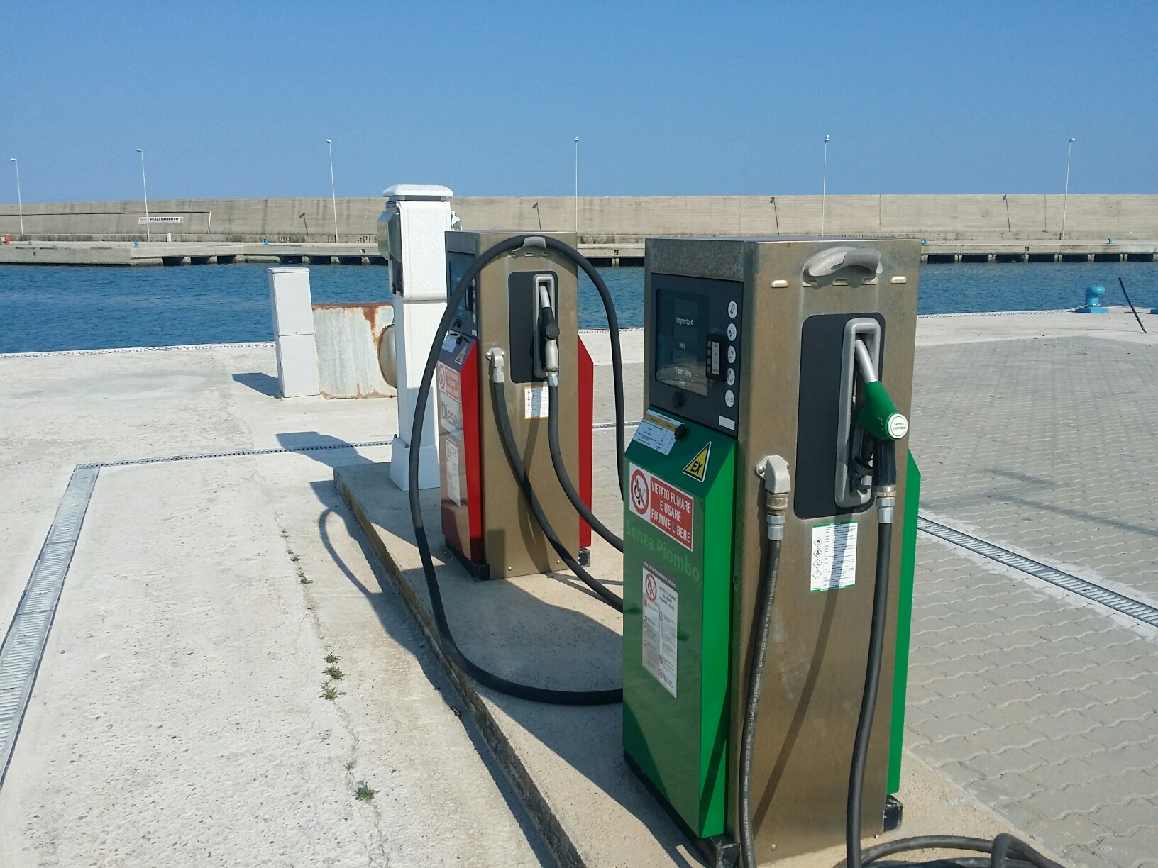 CARBURANTE AL PORTO, ALTRO CHE BUFALE: L'IMPRENDITORE CIRCOSTA CHIARISCE CHE LA RICHIESTA DI 25.000 LITRI DI CARBURANTE E' REALMENTE ARRIVATA - 