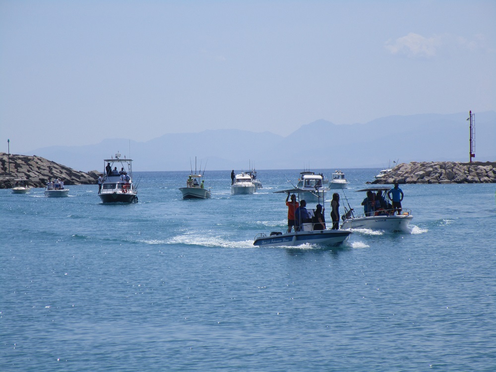 CAULONIA: SOCCORSI IN MARE DOPO IL CAPOVOLGIMENTO DELL'IMBARCAZIONE.  - 