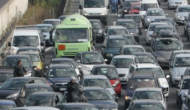 Esodo estivo: traffico intenso su A3 e due ore di attesa agli imbarchi di Villa San Giovanni - 