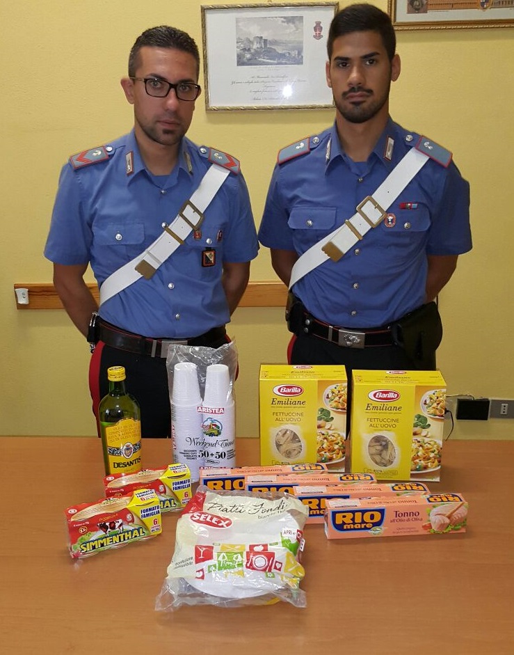 Rapina ai danni di un supermercato: i Carabinieri arrestano 3 persone. - 