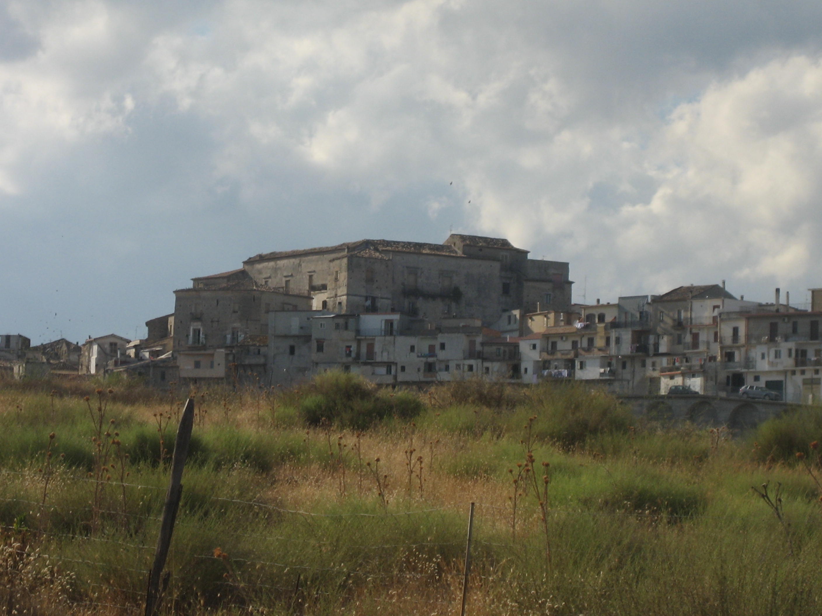 FAI DELEGAZIONE LOCRIDE-PIANA: DOMENICA ESCURSIONE DAL CASTELLO DI MONASTERACE SUPERIORE A PUNTA STILO - 