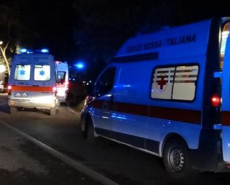 Sedicenne guida auto e perde il controllo, morto coetaneo  - 