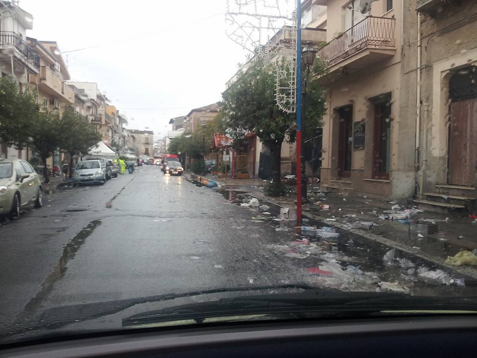 Foto-Reportage: Siderno: la festa di Portosalvo è finita, andate in pace! - 