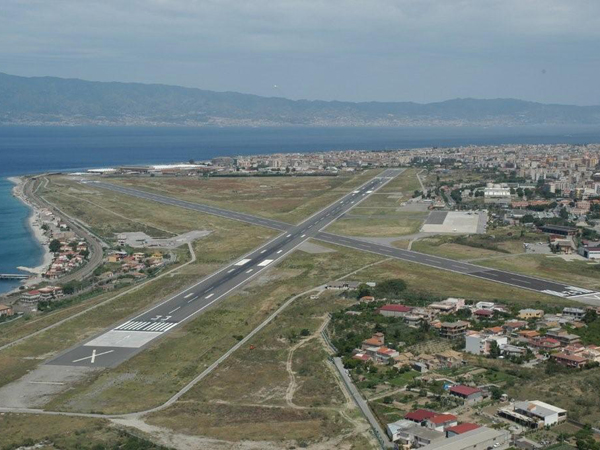 AEROPORTO RC: SI E' DIMESSO IL PRESIDENTE DEL Cda DELLA SOGAS - 