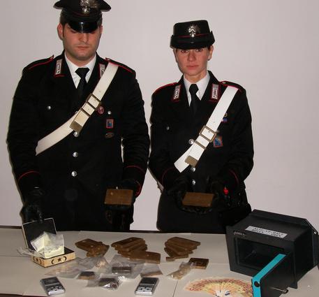 Sorpresi con a bordo cocaina e hascisc, arrestati - 