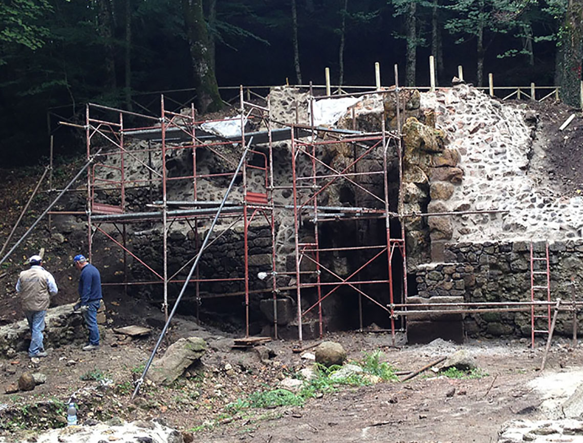 IN RESTAURO L'ALTOFORNO DEL SEC. XVII A "CHIESA VECCHIA" DI FERDINANDEA - 