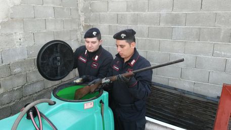 Nascondeva fucile in una cisterna per l'acqua, arrestato - 