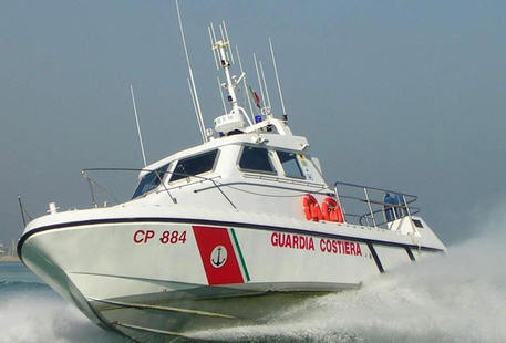 Pesca: controlli Guardia Costiera, rilevati vari illeciti - 