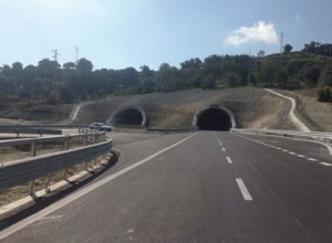 Piano Pluriennale Anas: 4 miliardi per la Calabria, ci saranno i soldi per il completamento del tratto Locri-Ardore della nuova SS 106? - 