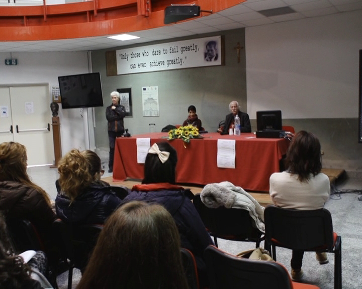 LOCRI: LA FAMIGLIA DIFRONTE ALLA DISABILITA', ESPERTI A CONFRONTO AL LICEO SCIENTIFICO - 