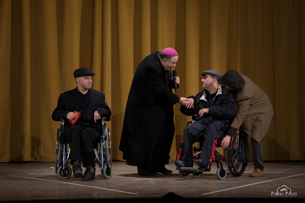 Spettacolo: 'Le navi di Lazzaro, migrazioni di civiltà e percorsi di speranza' Compagnia Piccola Opera Papa Giovanni - 