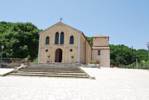 APERTURA DELLA PORTA SANTA SANTUARIO "SANTA MARIA DELLA MISERICORDIA" DI DAVOLI (CZ) - 