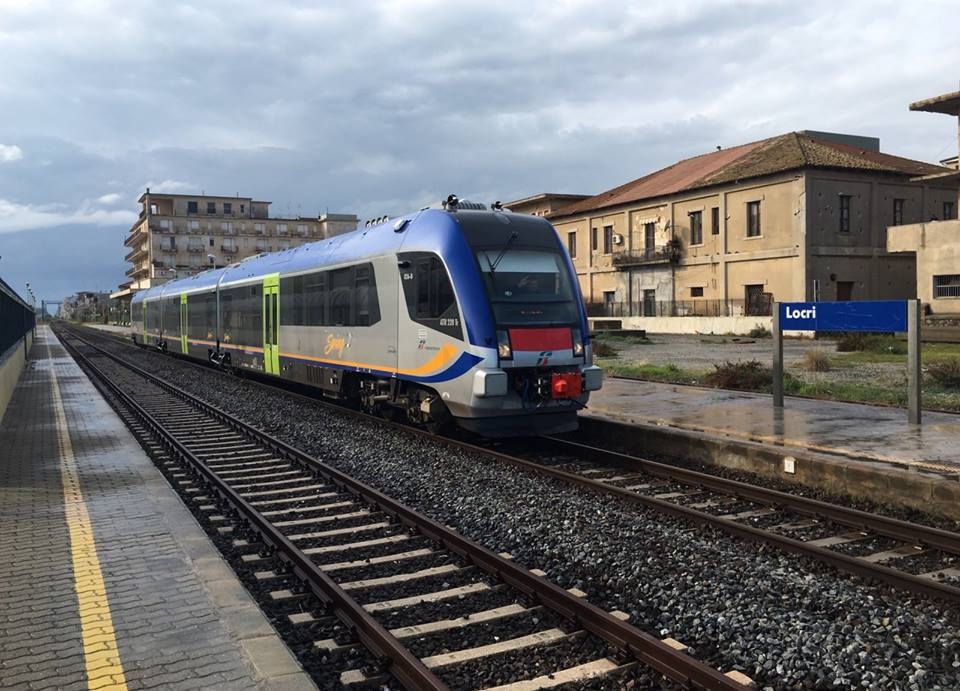 Il Nuovo Treno sulla ferrovia Jonica nel ricordo e nel nome di Franco Nisticò - 