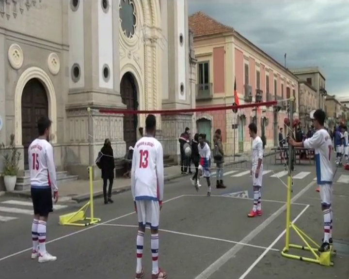 Lo Sporting e il Sindaco di Locri sono scesi in piazza con l'evento 'Epifania della legalità' - 