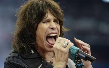 Steven Tyler leader degli Aerosmith sogna di organizzare un concerto nella sua Crotone - 