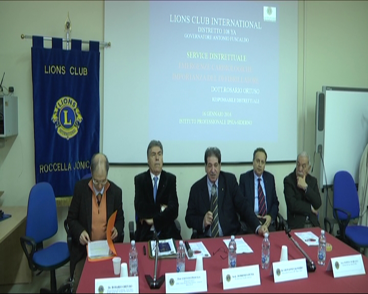 L'importanza del defibrillatore, incontro dei Lions Roccella all'IPSIA Siderno - 