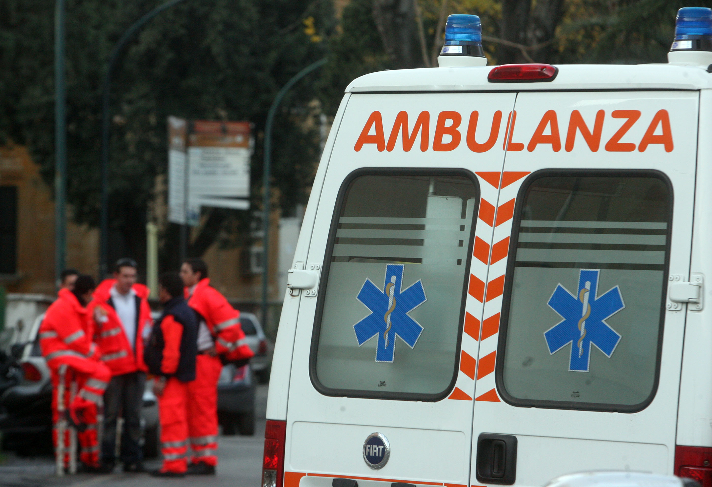 IN CALABRIA I CUOCHI OSPEDALIERI DIVENTANO AUTISTI DEL 118 - 