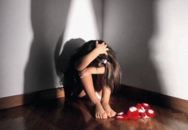 Violenza sessuale: abusa figlia 14enne convivente, fermato  - 