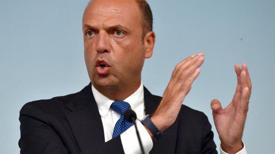 Alfano arriva in Calabria per combattere la nuova strategia della tensione - 