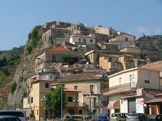 Gioiosa Jonica: Domenica la distribuzione dei cestelli per la raccolta differenziata nel Centro Storico - 