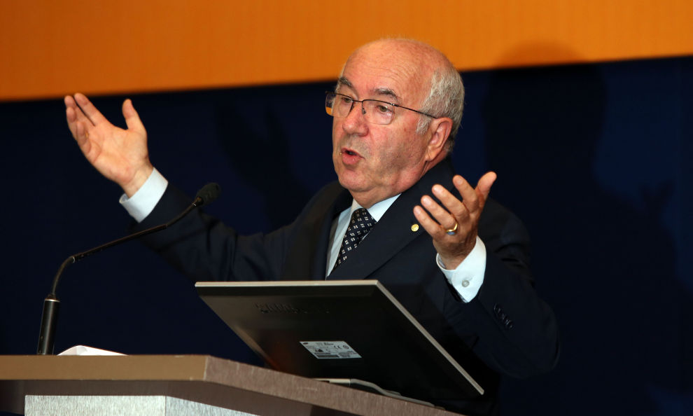 Tavecchio a Catanzaro per inaugurare i corsi Figc  - 