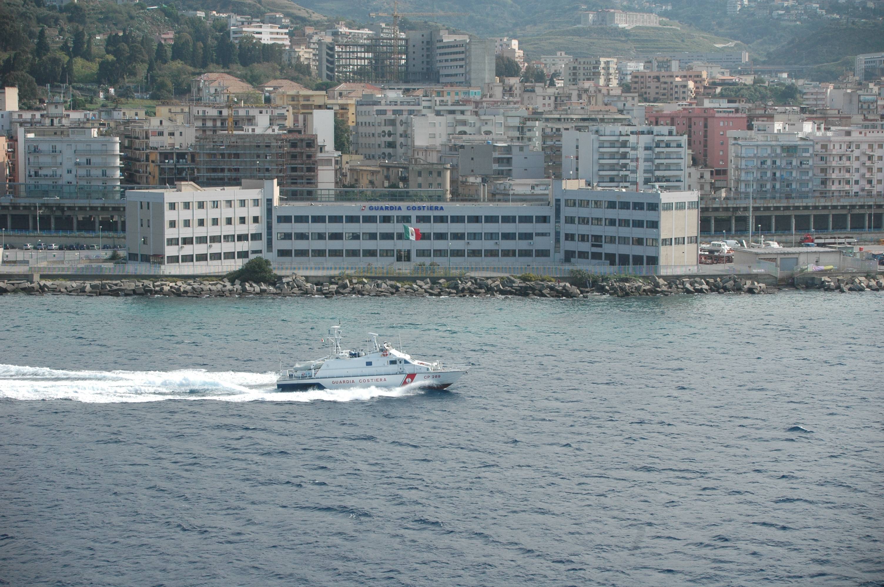 GUARDIA COSTIERA: DISPOSTO IL FERMO DELLA PESCA DEL PESCE SPADA  - 