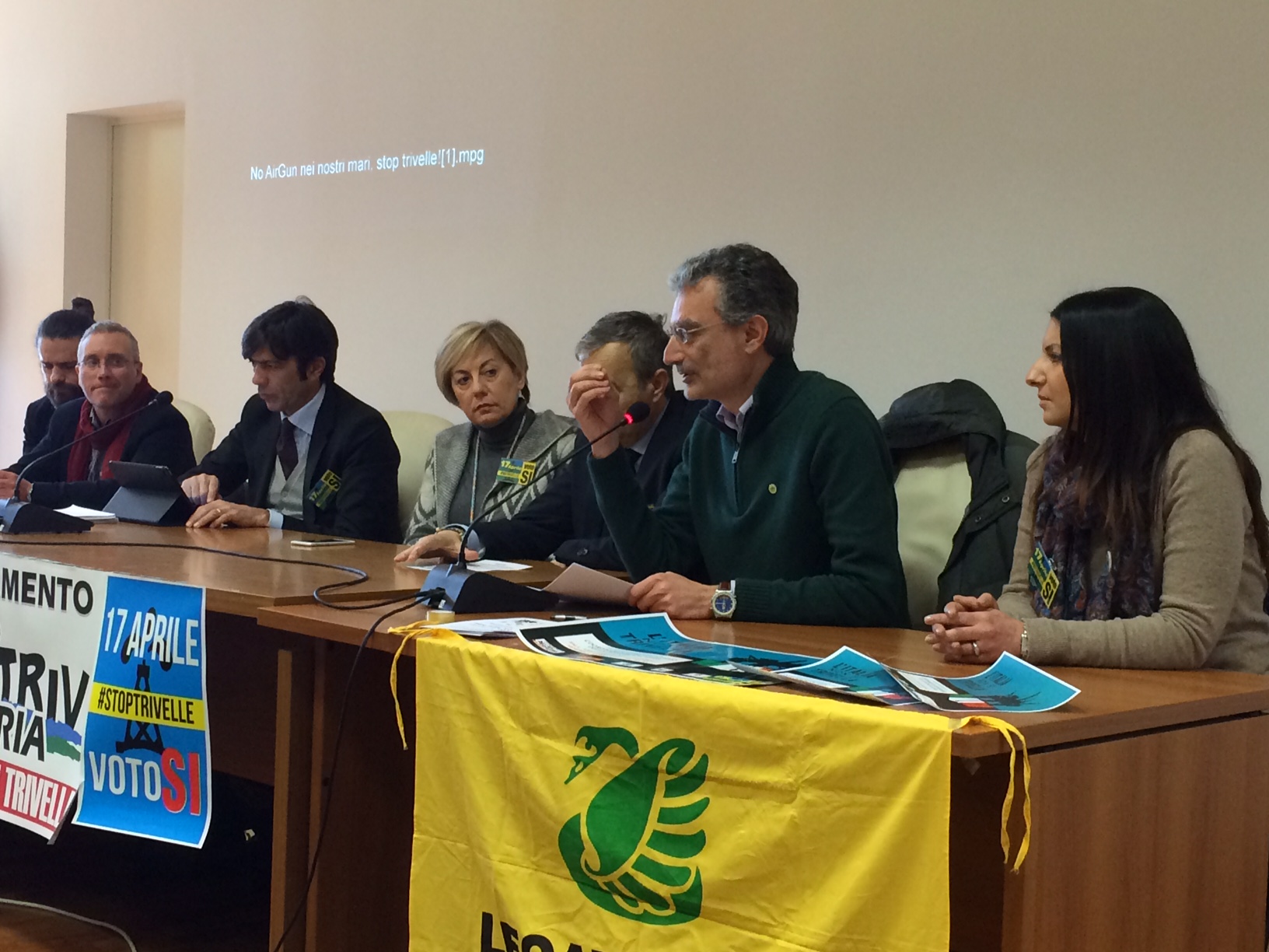 Legambiente - presentazione Coordinamento referendario No Triv Calabria - 