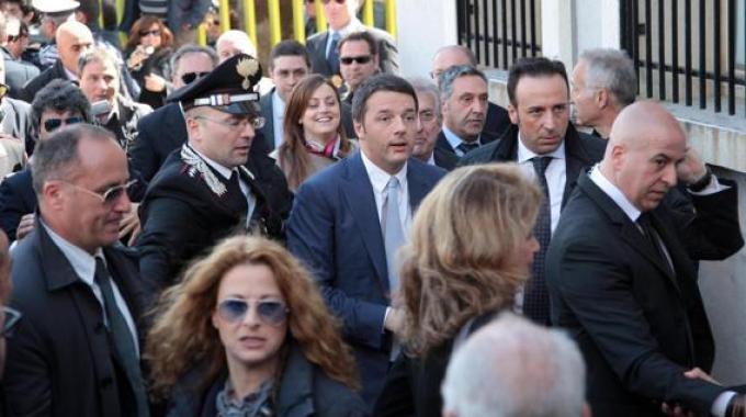 Matteo Renzi in Calabria: nel cantiere della SA-RC e in visita al Cyber Security di Cosenza - 