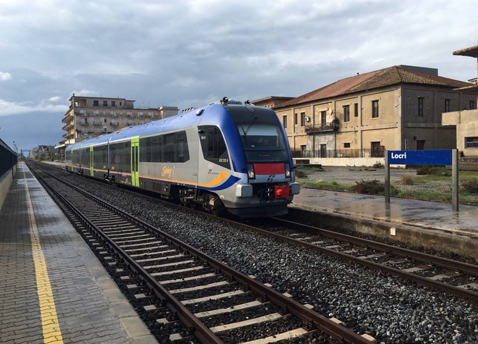 Consegnato il secondo treno Swing per la linea Ionica - 