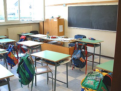 MENSA SCOLASTICA A ROCCELLA JONICA: IL COMUNE SI IMPEGNERA' A GARANTIRE IL SERVIZIO - 