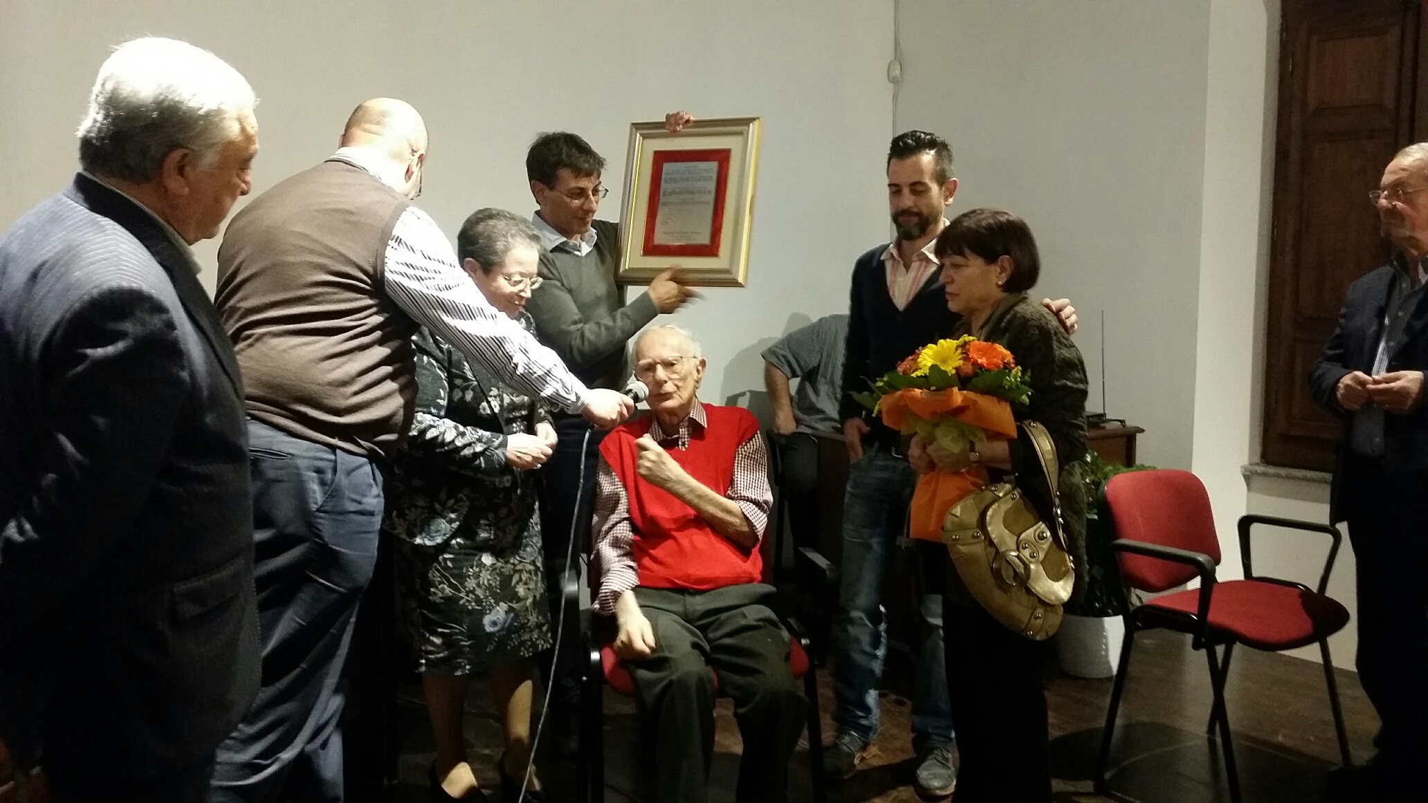 Roccella Jonica: L'ex Senatore più giovane d'Italia Sisinio Zito ha compiuto 80 anni - 