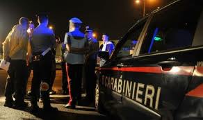 REGGIO CALABRIA. DISTRUGGE BAR ED AGGREDISCE CARABINIERI: ARRESTATO - 