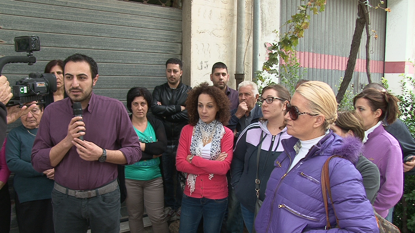 GIOIOSA JONICA: CONTINUA LA PROTESTA A SEGUITO DELLA CADUTA DI MASSI SULLA STRADA PROVINCIALE - 