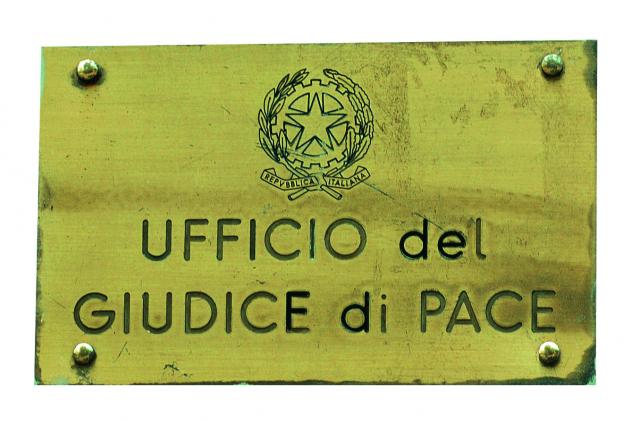 LA SEDE DEL GIUDICE DI PACE A CAULONIA NON PUO' CHIUDERE - 