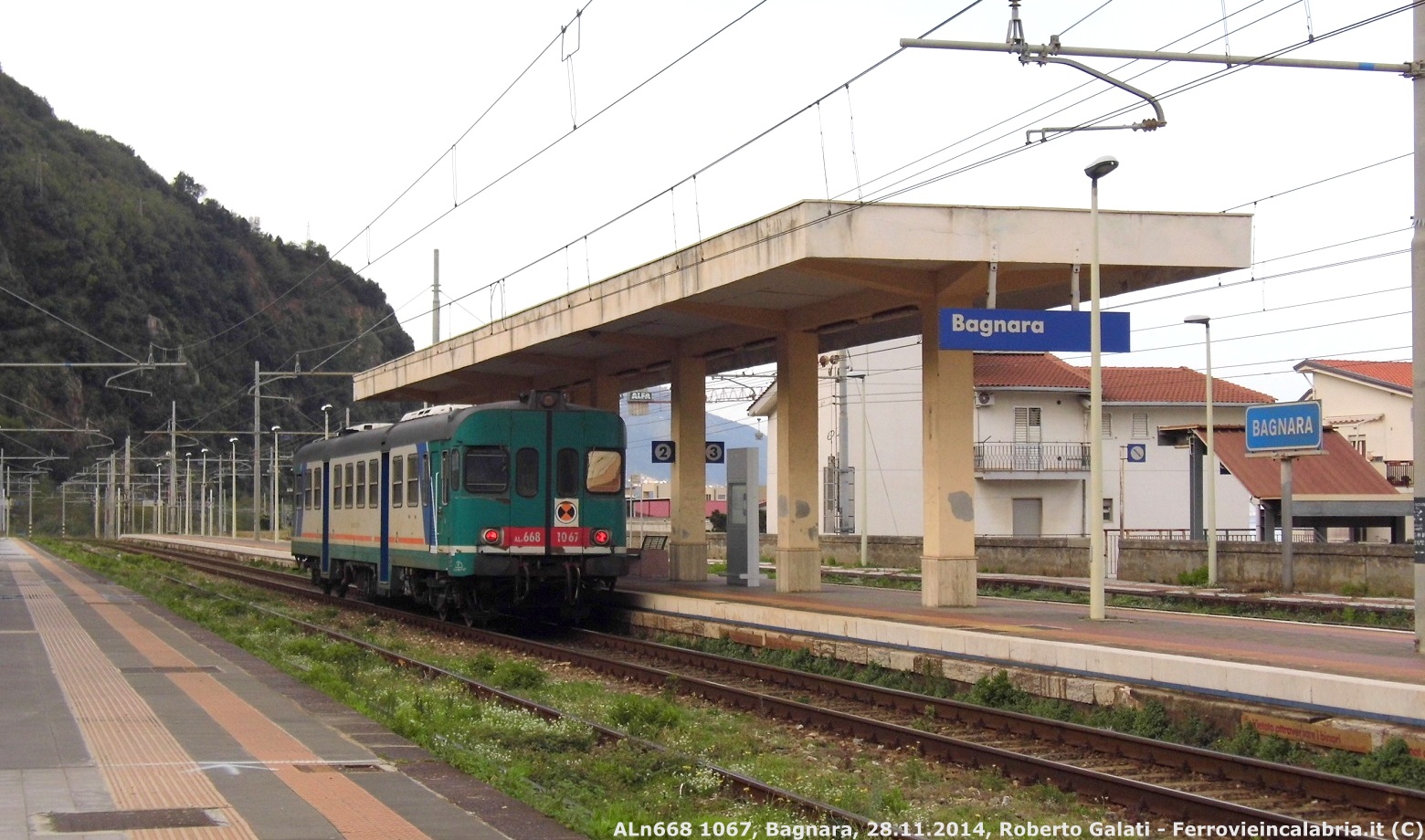 TRENI SOPPRESSI E ORARI MODIFICATI.NUOVI DISAGI PER I PENDOLARI  - 