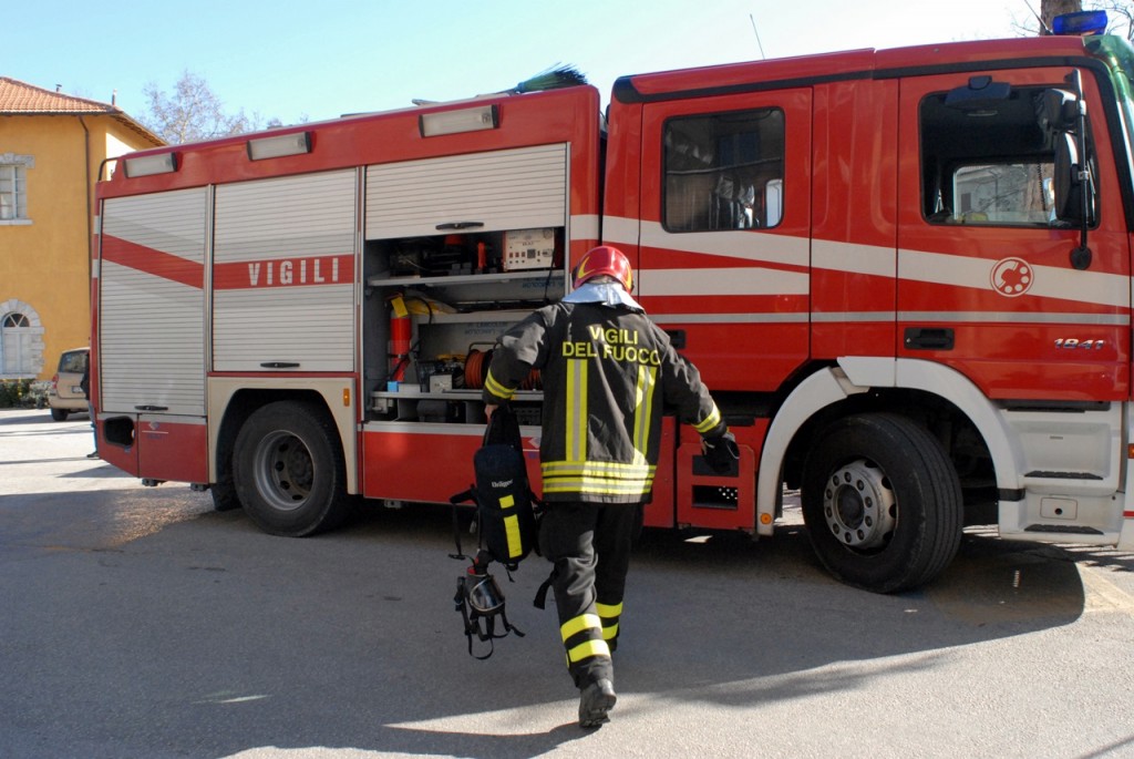 CAULONIA: ATTO INTIMIDATORIO CONTRO UN DIPENDENTE COMUNALE  - 