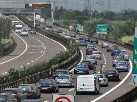 Ricerca: in Calabria circolano sei auto ogni 10 abitanti - 