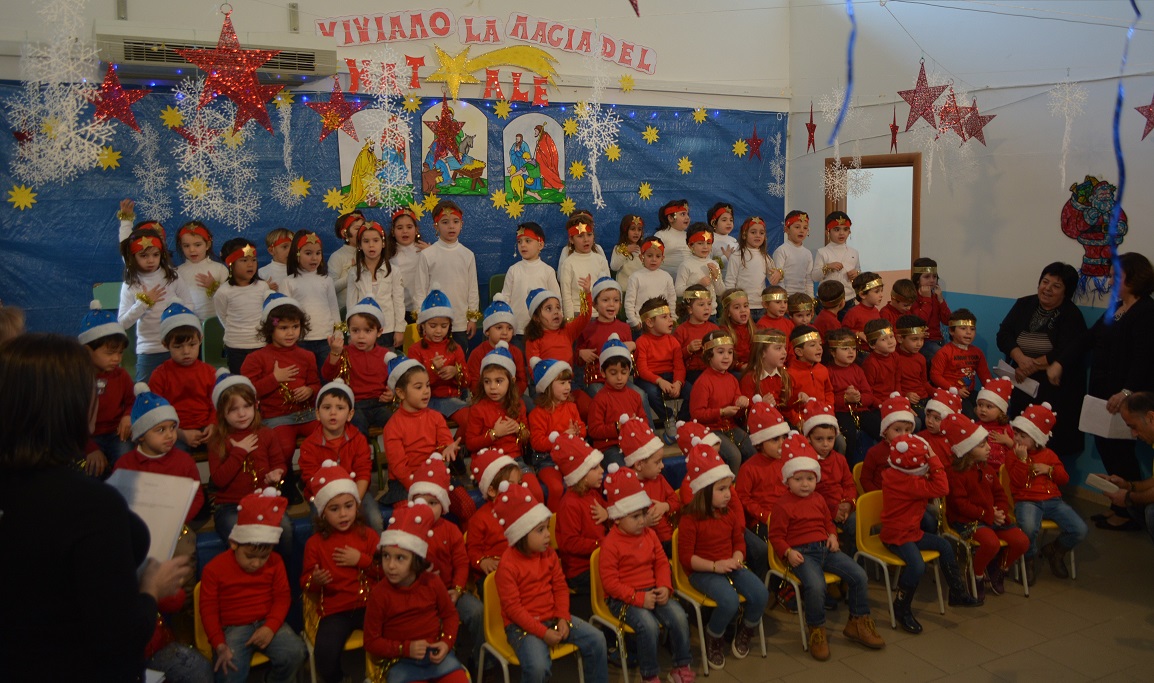 ROCCELLA JONICA : IL NATALE DEI PICCOLI DELLA SCUOLA INFANZIA GIARDINI - 