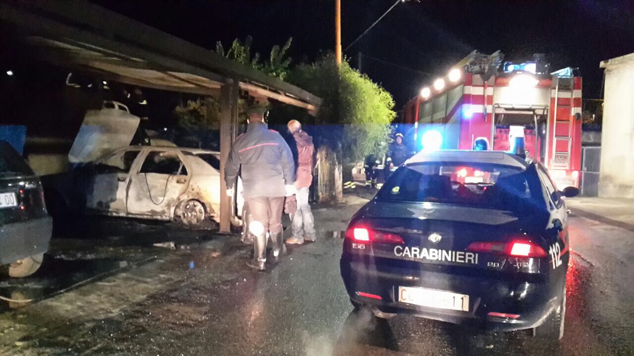 BRANCALEONE : ATTENTATO INCENDIARIO DURANTE LA NOTTE AL SINDACO DI BRANCALEONE. - 