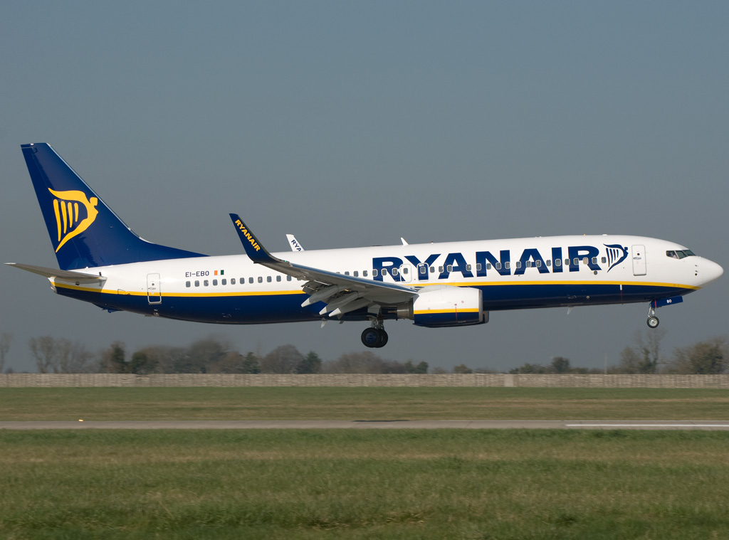 LAMEZIA- ROMA: RYANAIR OFFRE TARIFFE SPECIALI A 19,99  - 