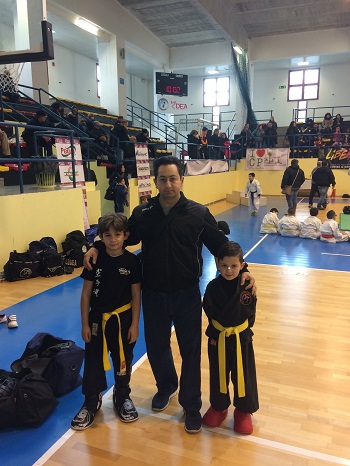 LA KICKBOXING ROSARNO SI DISTINGUE AL CAMPIONATO REGIONALE DI COMBATTIMENTO SPORTIVO - 