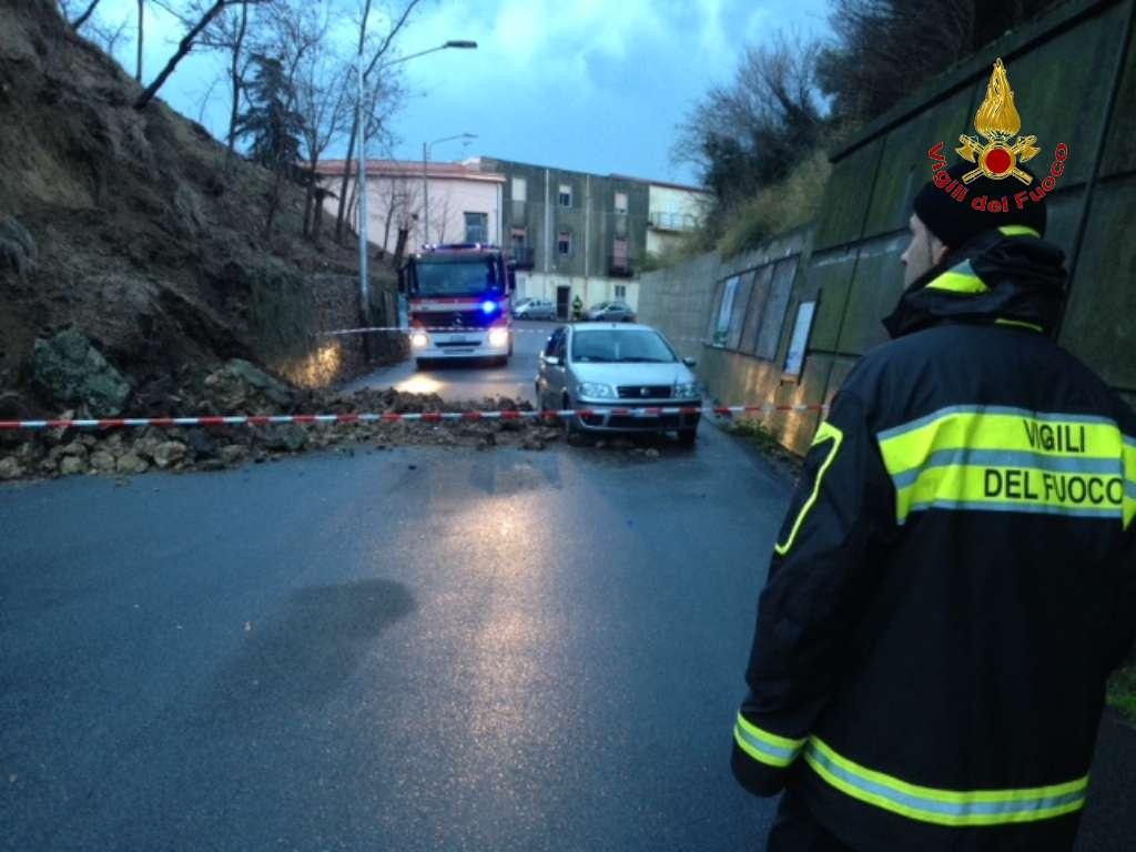 MALTEMPO: FRANE E ALLAGAMENTI NEL CATANZARESE - 